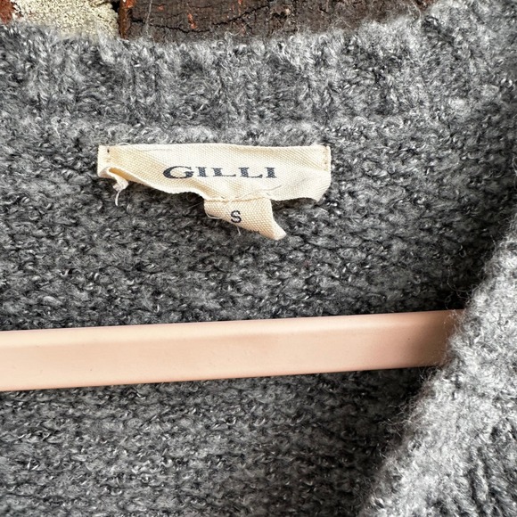 Gilli Women Gray soft Embroidered Floral Long Sleeve Sweater Small Oversized - Picture 4 of 6